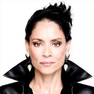 Sonia Braga "Black Out"