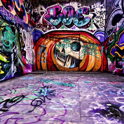 Marius "L' Essaim" header image