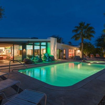 La villa header image