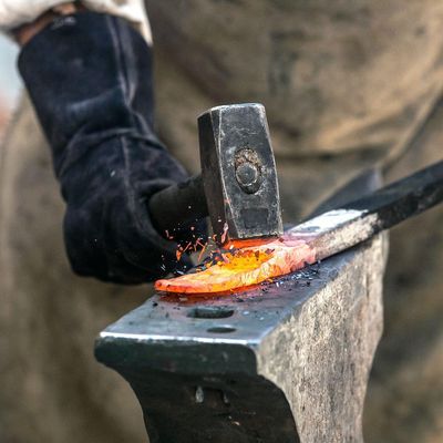 Roberto Herrero "Le Forge flamme" header image