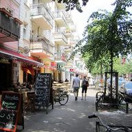 Боксхагенер-плац и Симон-Дахштрассе