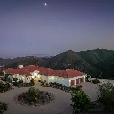 Crest Rock header image